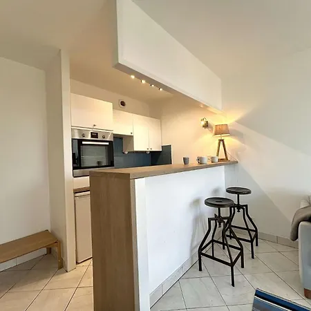 Garden Beach, T2 - Et Commerces à Proximité - - Lb340-002 Apartamento