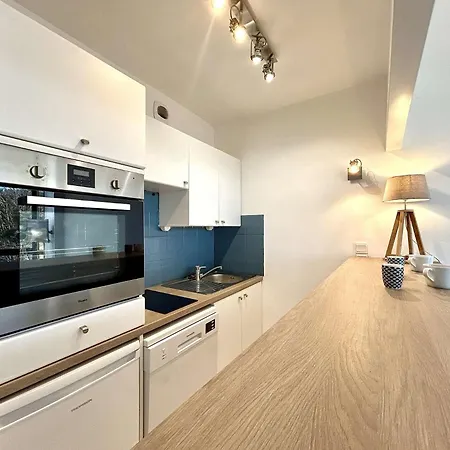 Garden Beach, T2 - Et Commerces à Proximité - - Lb340-002